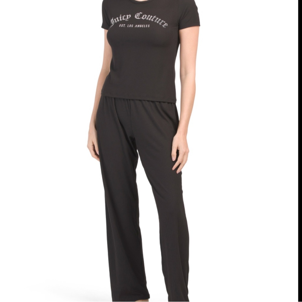 JUICY COUTURE Women’s Large Short Sleeve Fitted Tee Open Leg Pants Pajama Set